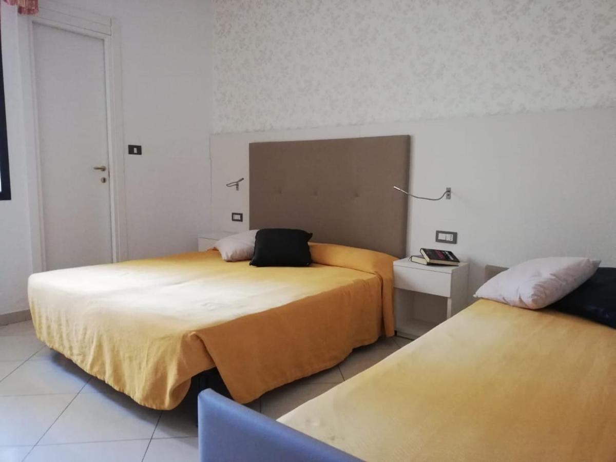 Hotel Metropol سوتّومارينا المظهر الخارجي الصورة