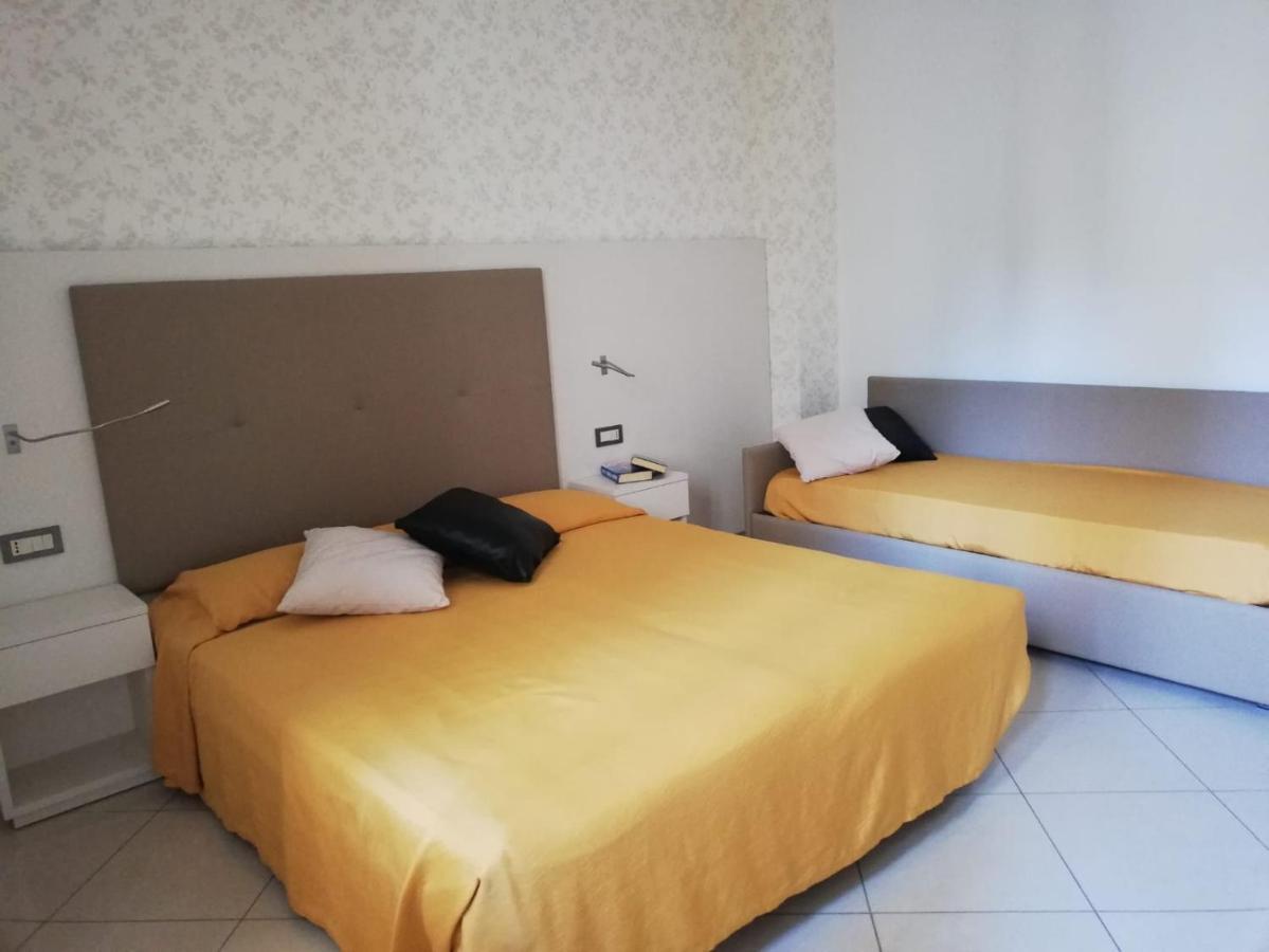 Hotel Metropol سوتّومارينا المظهر الخارجي الصورة