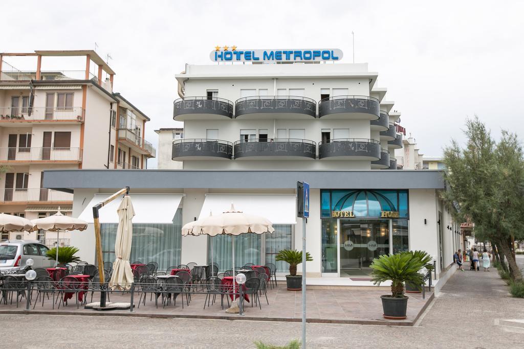 Hotel Metropol سوتّومارينا المظهر الخارجي الصورة
