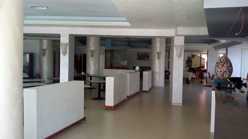 Hotel Metropol سوتّومارينا المظهر الخارجي الصورة