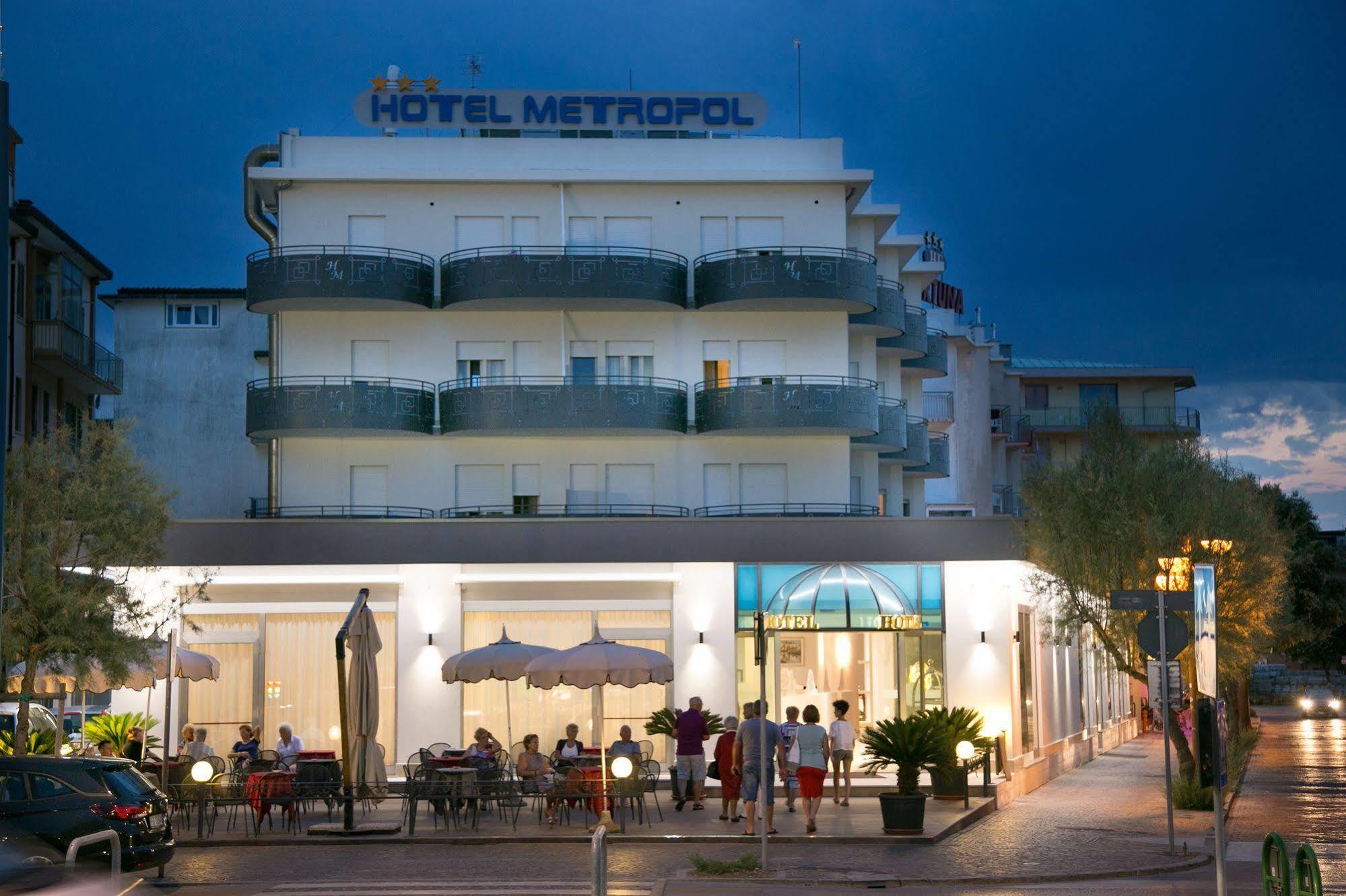 Hotel Metropol سوتّومارينا المظهر الخارجي الصورة