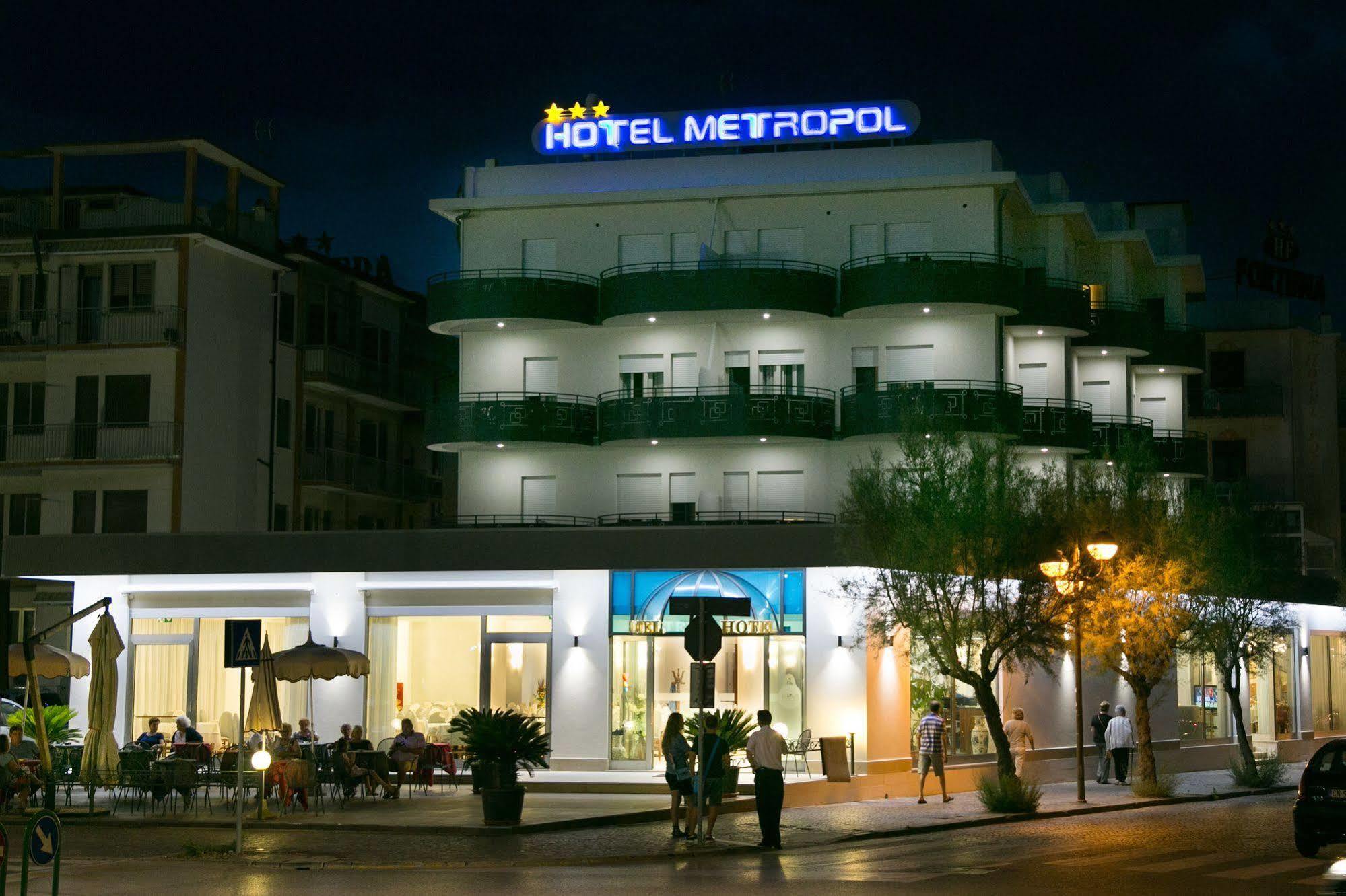 Hotel Metropol سوتّومارينا المظهر الخارجي الصورة