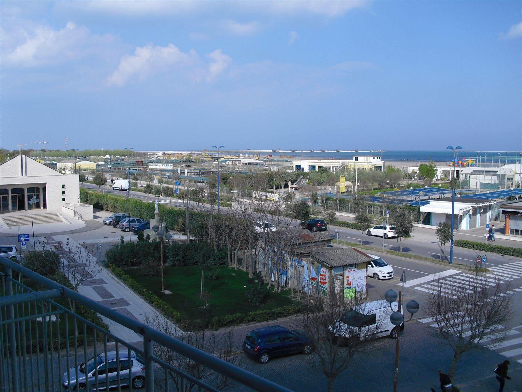Hotel Metropol سوتّومارينا المظهر الخارجي الصورة