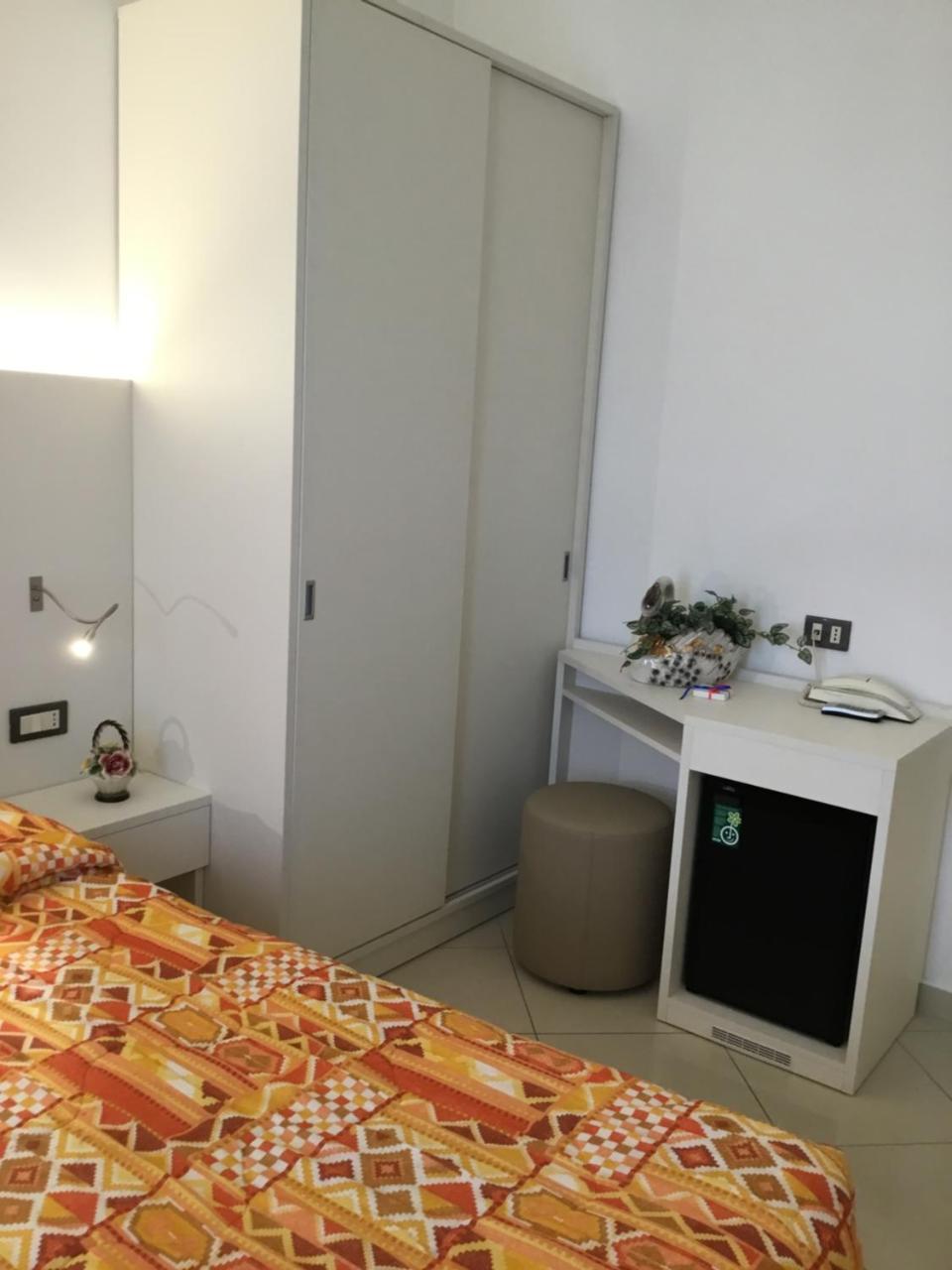 Hotel Metropol سوتّومارينا المظهر الخارجي الصورة