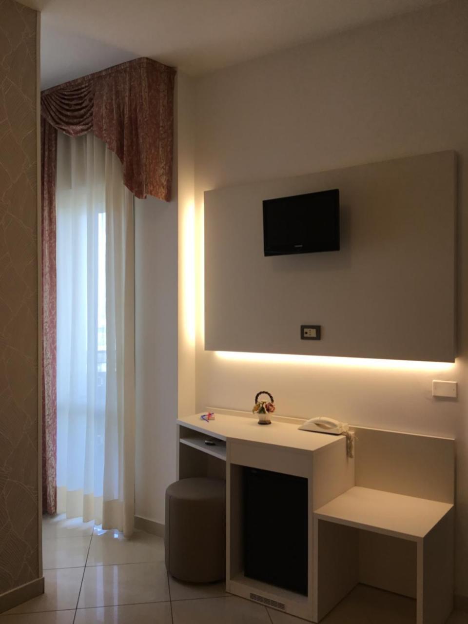 Hotel Metropol سوتّومارينا المظهر الخارجي الصورة