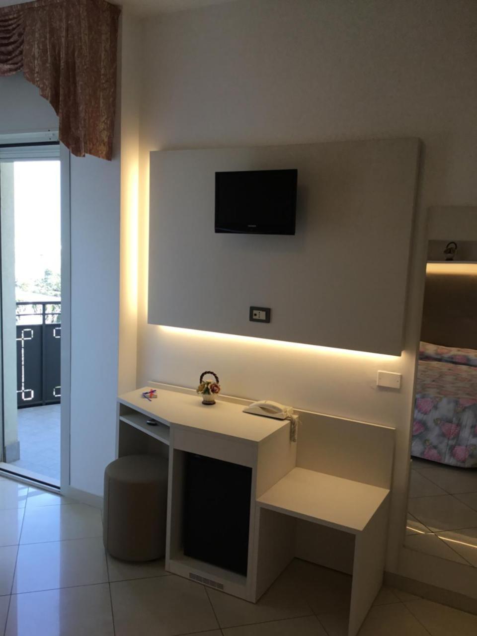 Hotel Metropol سوتّومارينا المظهر الخارجي الصورة