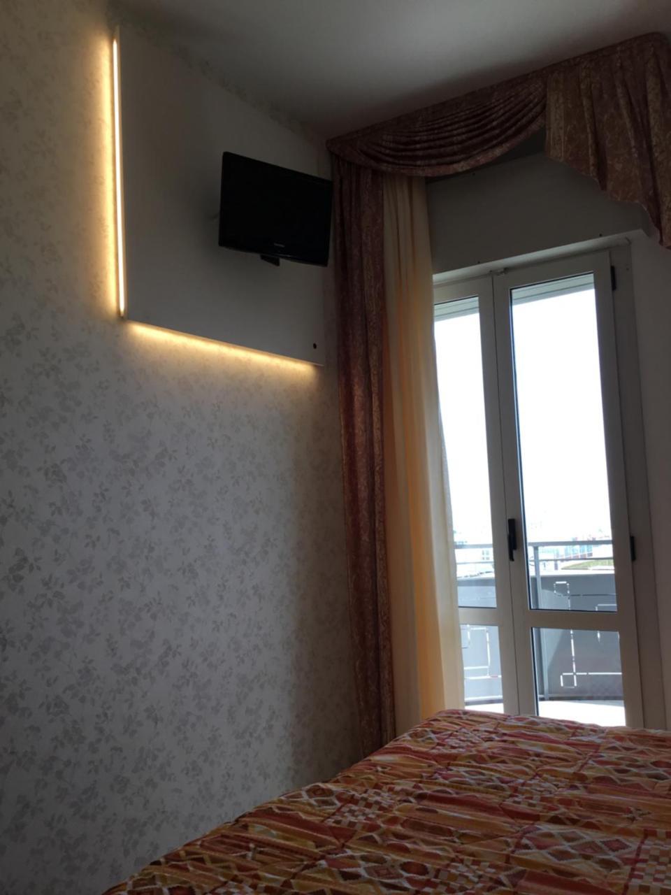 Hotel Metropol سوتّومارينا المظهر الخارجي الصورة